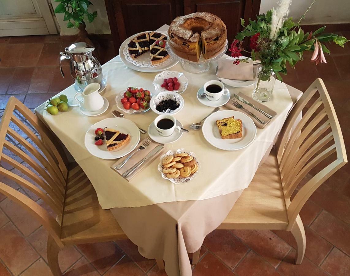 Casal Sant'Elena Bed & Breakfast Altopascio Luaran gambar